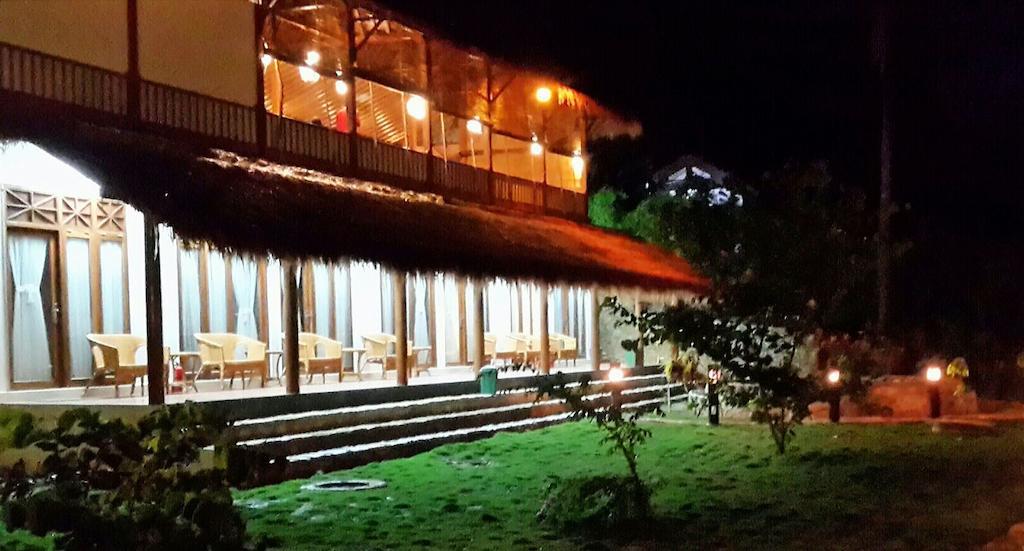 Ary'S Lagoon Bungalow & Hotel Karimunjawa Exterior foto