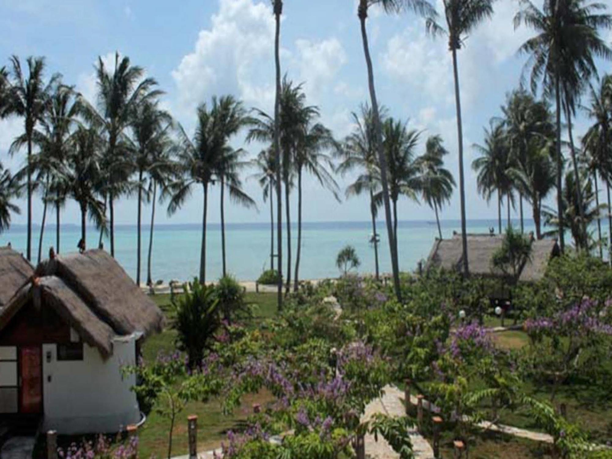 Ary'S Lagoon Bungalow & Hotel Karimunjawa Exterior foto