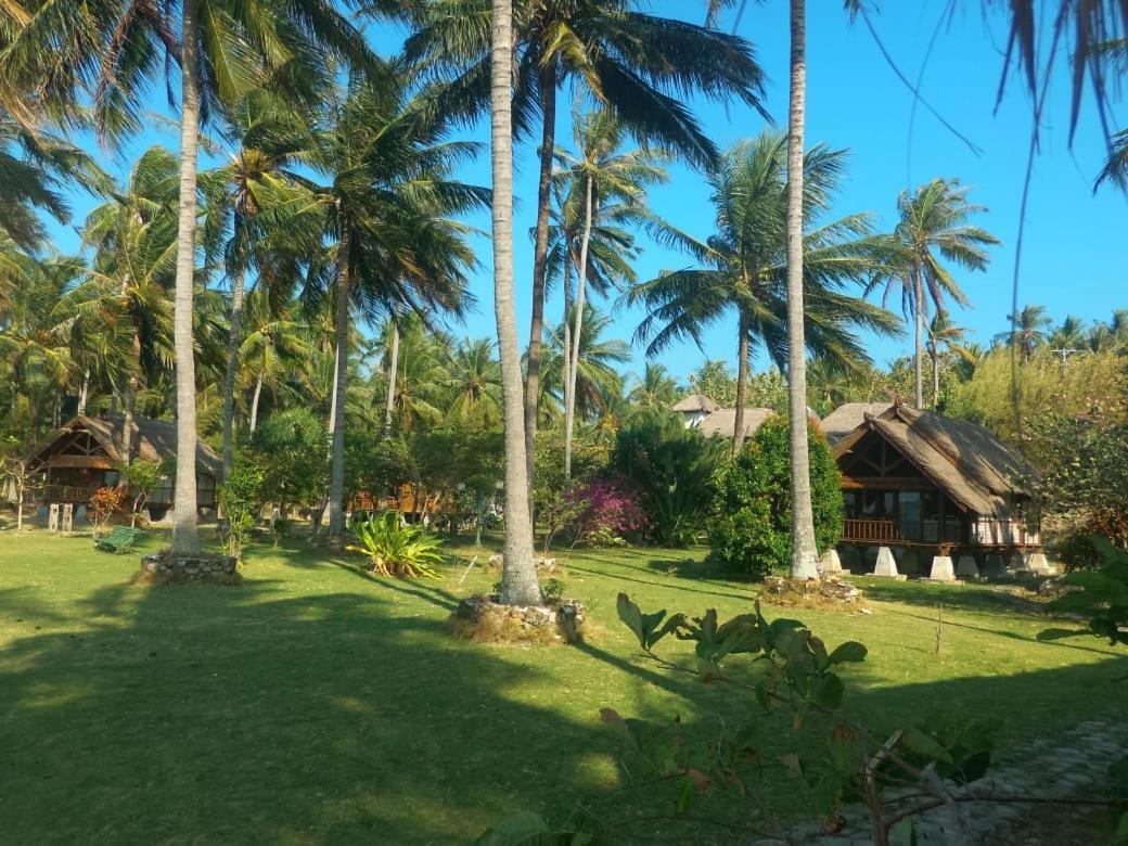 Ary'S Lagoon Bungalow & Hotel Karimunjawa Exterior foto