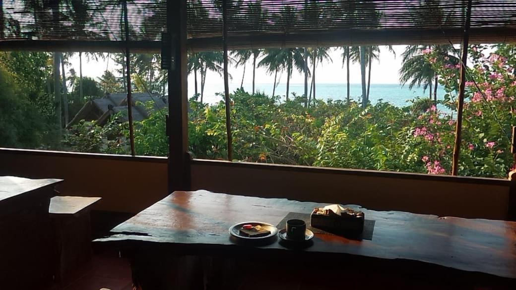 Ary'S Lagoon Bungalow & Hotel Karimunjawa Exterior foto